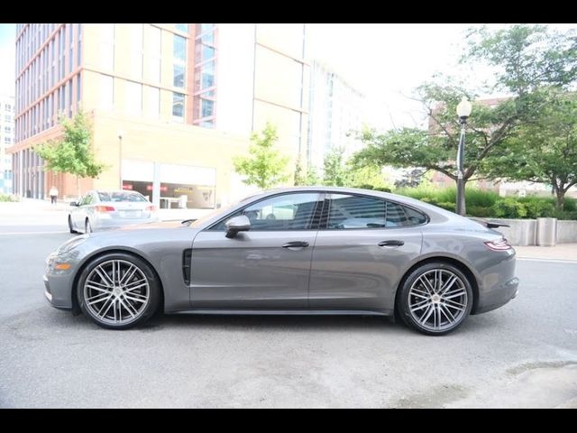 2017 Porsche Panamera 4S