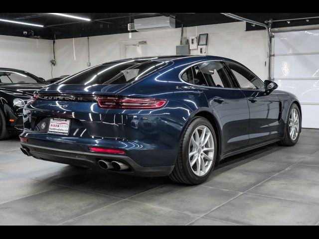 2017 Porsche Panamera 4S