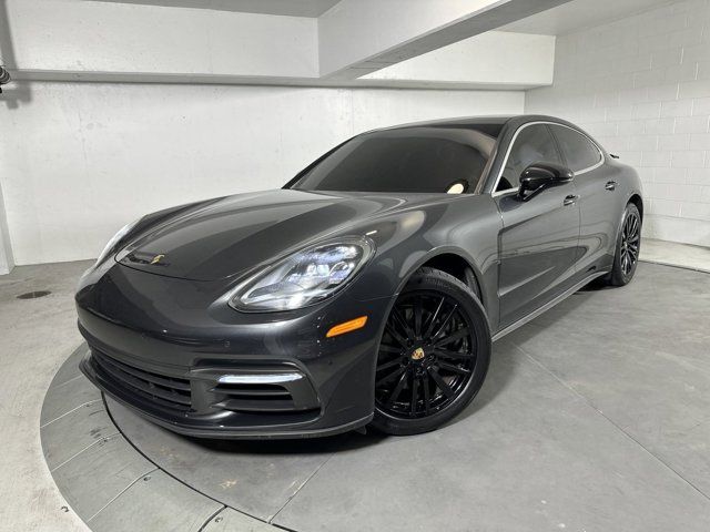 2017 Porsche Panamera 4S