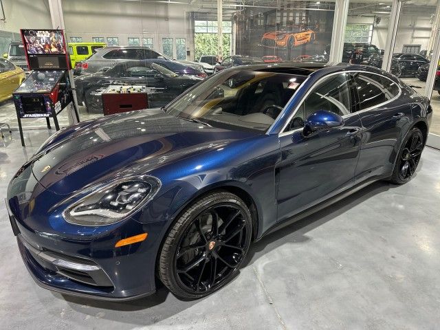 2017 Porsche Panamera 4S