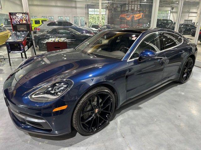 2017 Porsche Panamera 4S