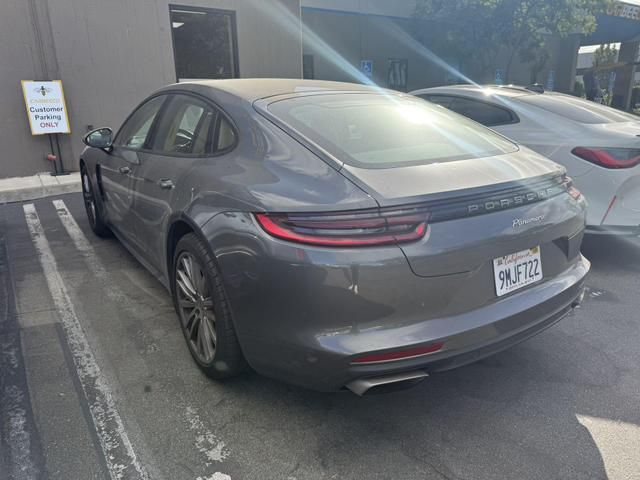 2017 Porsche Panamera 4