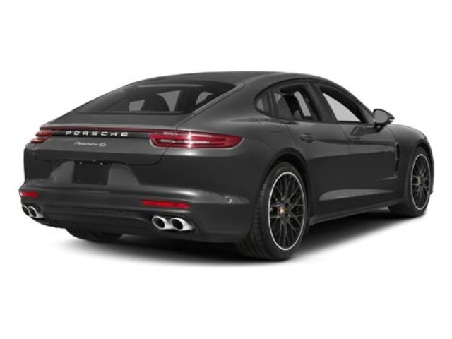 2017 Porsche Panamera 4