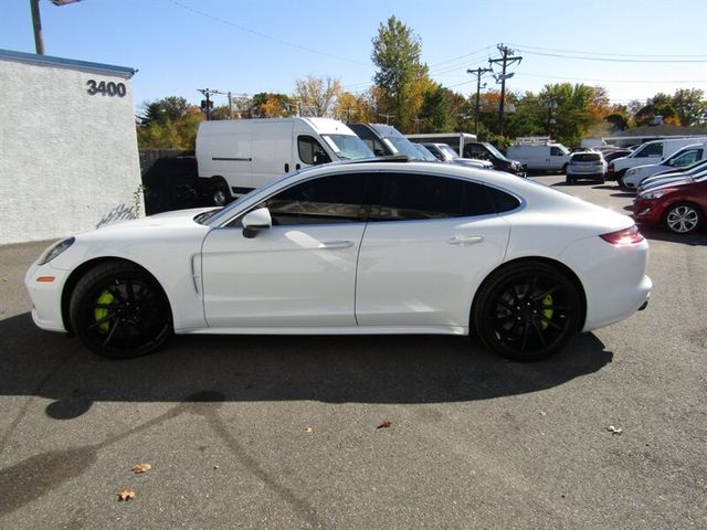 2017 Porsche Panamera Turbo