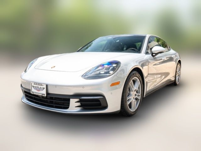 2017 Porsche Panamera 4