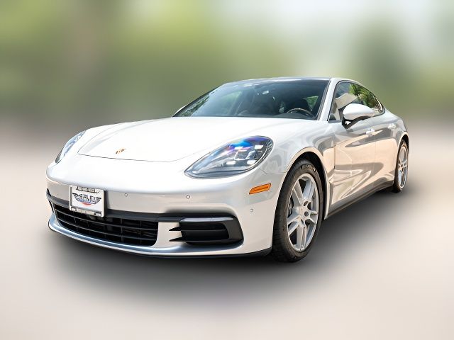 2017 Porsche Panamera 4