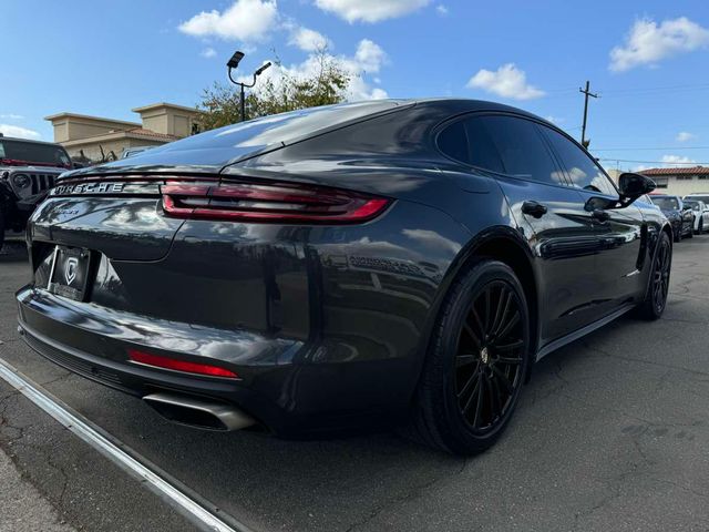 2017 Porsche Panamera Base