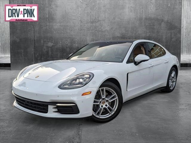 2017 Porsche Panamera Base