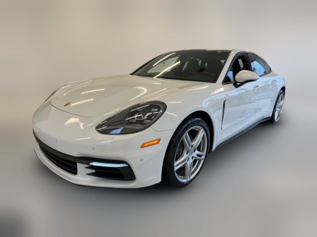 2017 Porsche Panamera Base