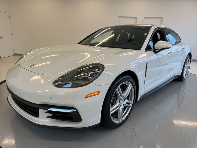 2017 Porsche Panamera Base