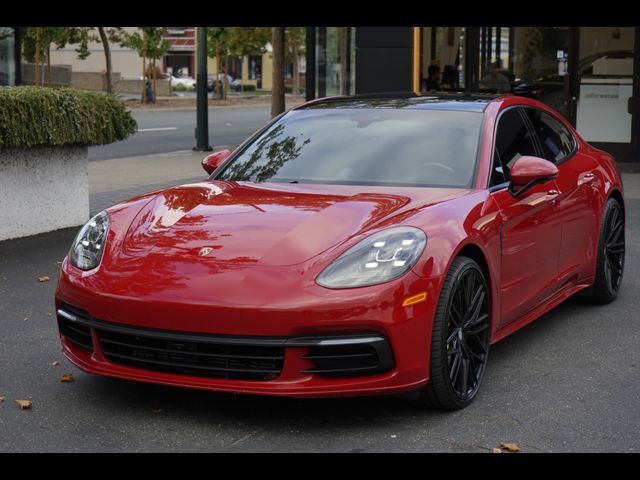 2017 Porsche Panamera Base
