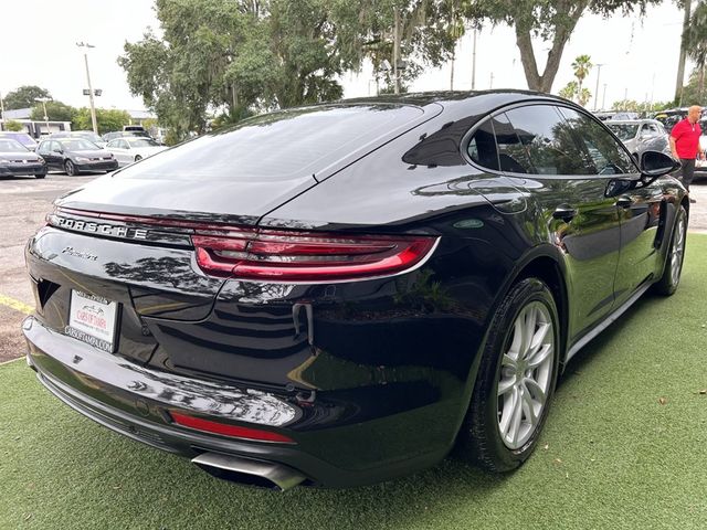 2017 Porsche Panamera 