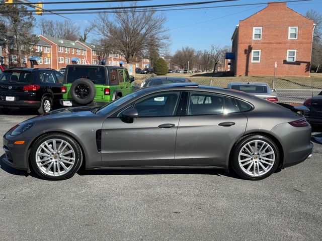 2017 Porsche Panamera 4