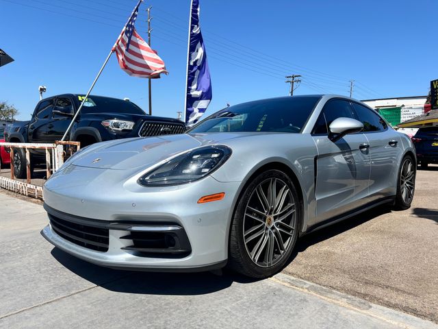 2017 Porsche Panamera 4