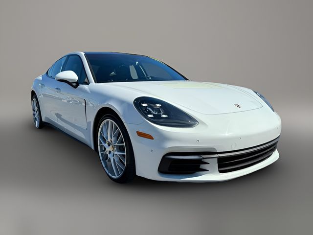 2017 Porsche Panamera 4