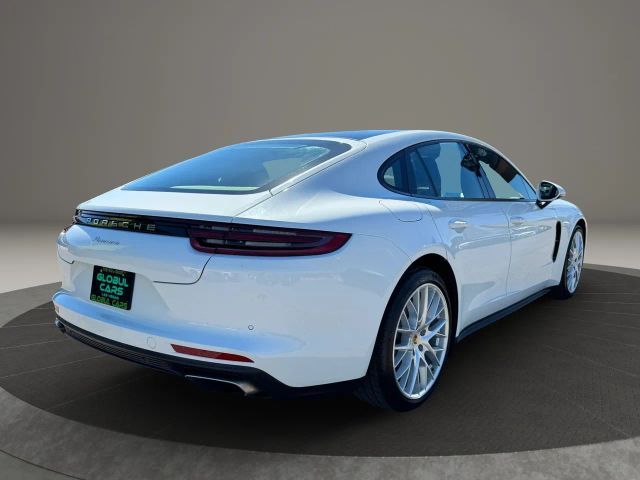 2017 Porsche Panamera 4