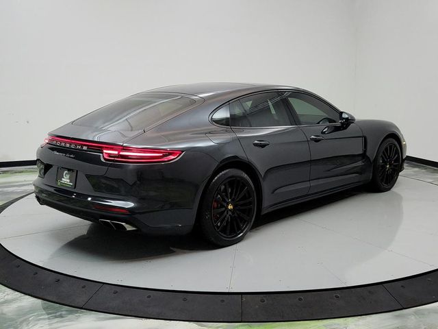 2017 Porsche Panamera Turbo