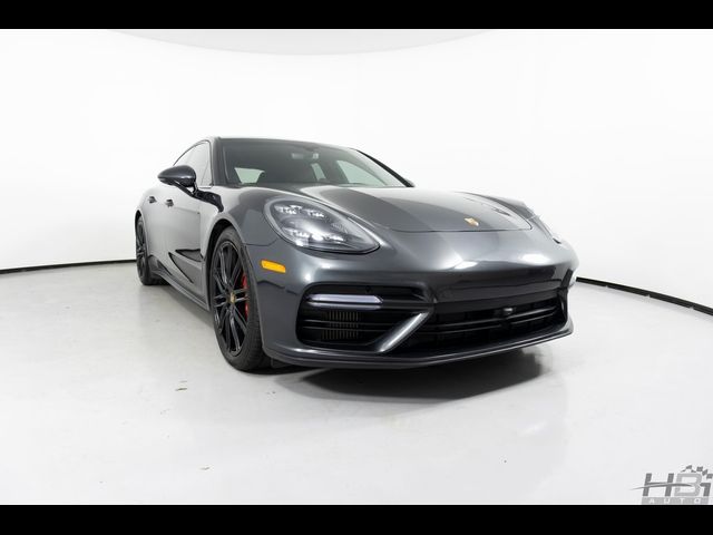 2017 Porsche Panamera Turbo