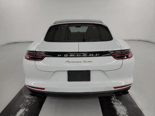 2017 Porsche Panamera Turbo