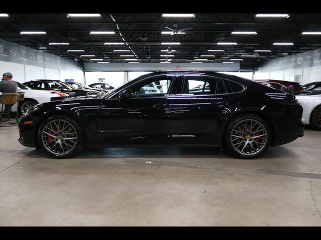 2017 Porsche Panamera Turbo