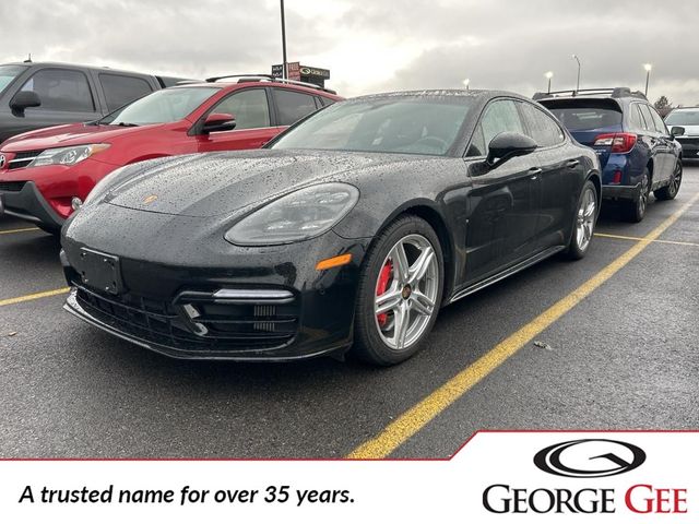 2017 Porsche Panamera Turbo