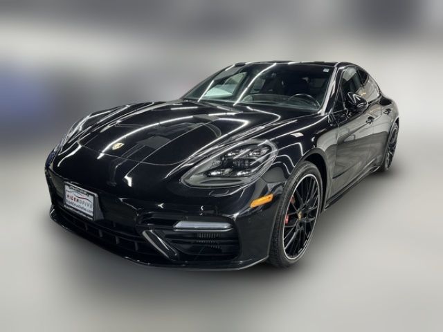 2017 Porsche Panamera Turbo