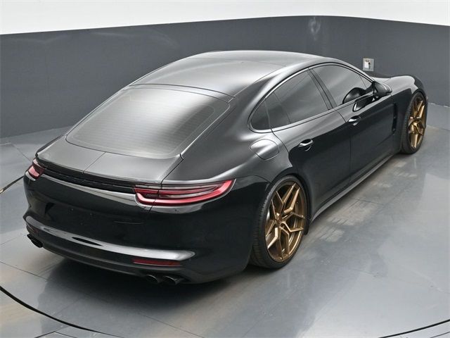 2017 Porsche Panamera Turbo