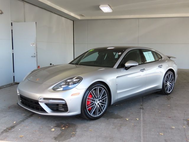 2017 Porsche Panamera Turbo