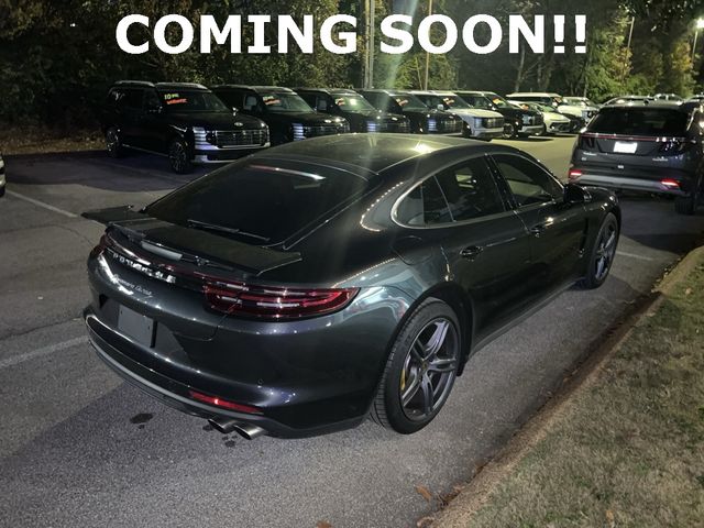 2017 Porsche Panamera Turbo