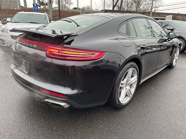 2017 Porsche Panamera Turbo