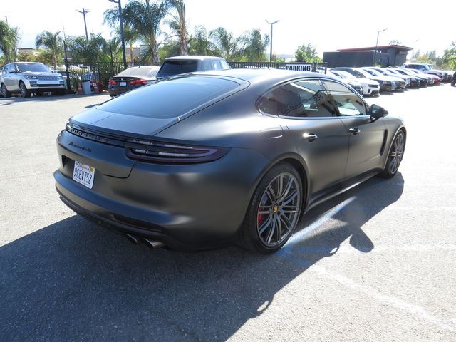 2017 Porsche Panamera Turbo