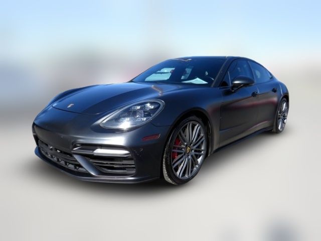 2017 Porsche Panamera Turbo