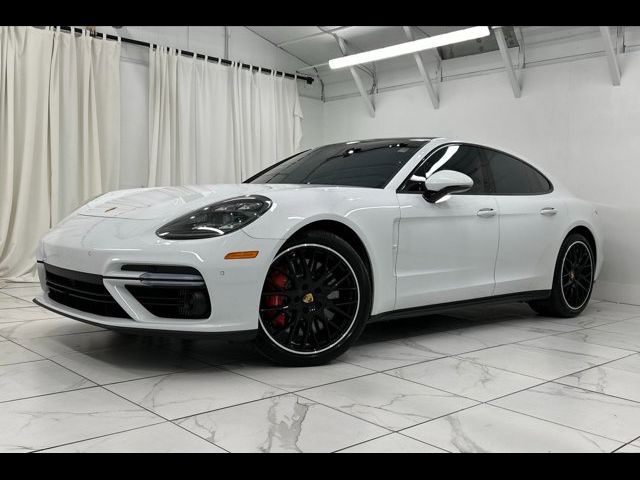 2017 Porsche Panamera Turbo