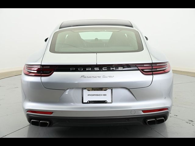 2017 Porsche Panamera Turbo