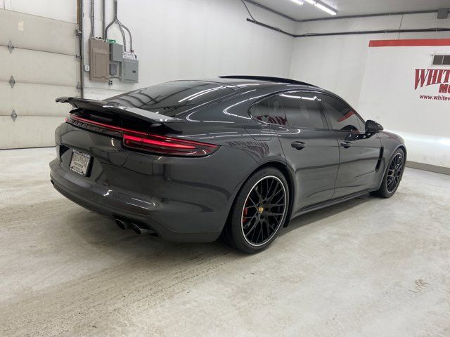 2017 Porsche Panamera Turbo