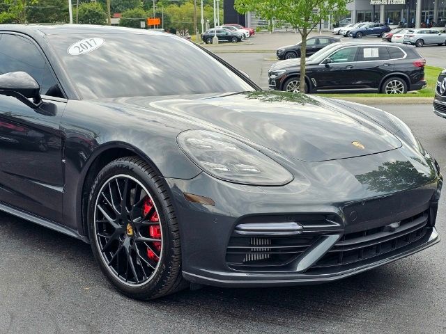 2017 Porsche Panamera Turbo