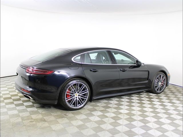 2017 Porsche Panamera Turbo