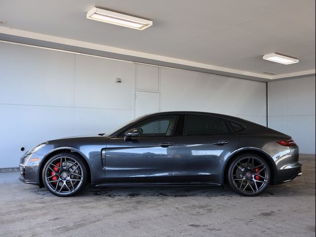 2017 Porsche Panamera Turbo