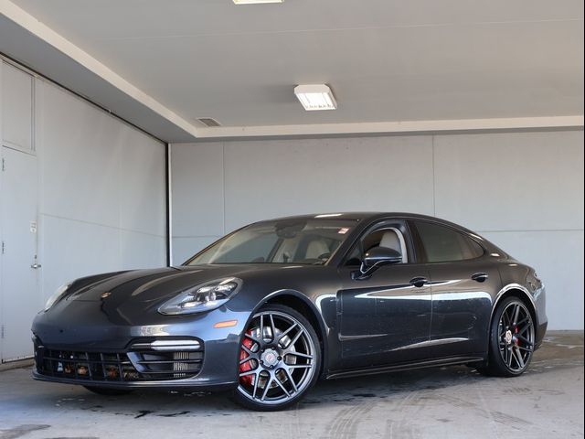 2017 Porsche Panamera Turbo