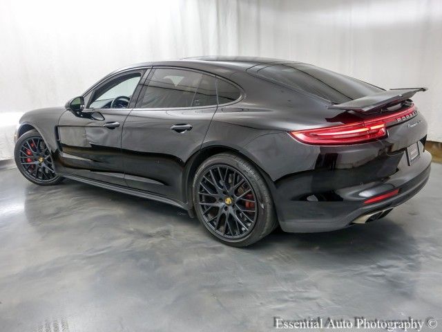 2017 Porsche Panamera Turbo