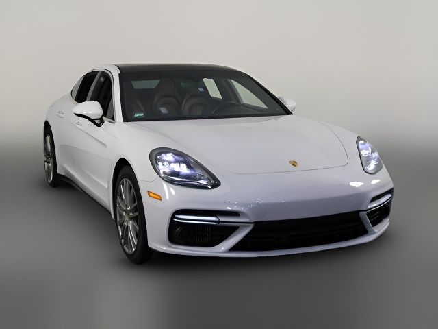 2017 Porsche Panamera Turbo