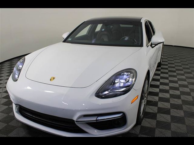 2017 Porsche Panamera Turbo