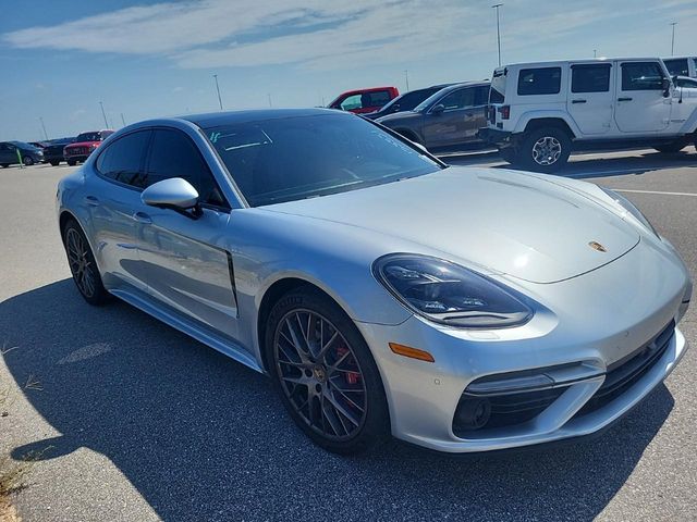 2017 Porsche Panamera Turbo