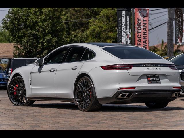 2017 Porsche Panamera Turbo