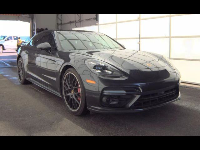 2017 Porsche Panamera Turbo