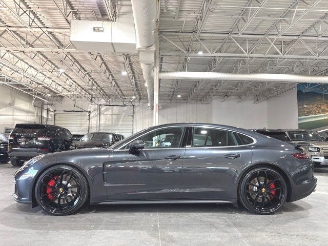 2017 Porsche Panamera Turbo