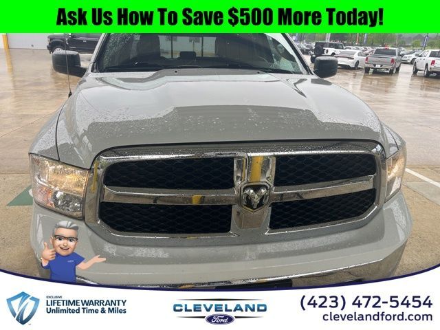 2017 Ram 1500 SLT