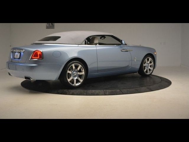 2017 Rolls-Royce Dawn Base