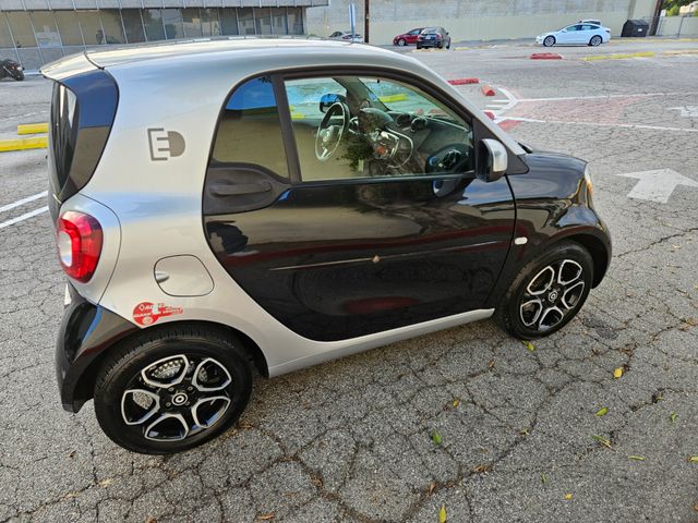 2017 smart Fortwo Electric Drive Passion