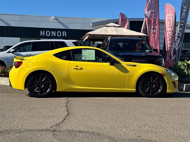 2017 Subaru BRZ Series.Yellow